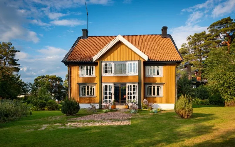 24. Nymalad tvaplansvilla